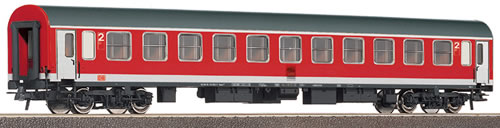 Passenger car 2nd class<br /><a href='images/pictures/Roco/45519.jpg' target='_blank'>Full size image</a>